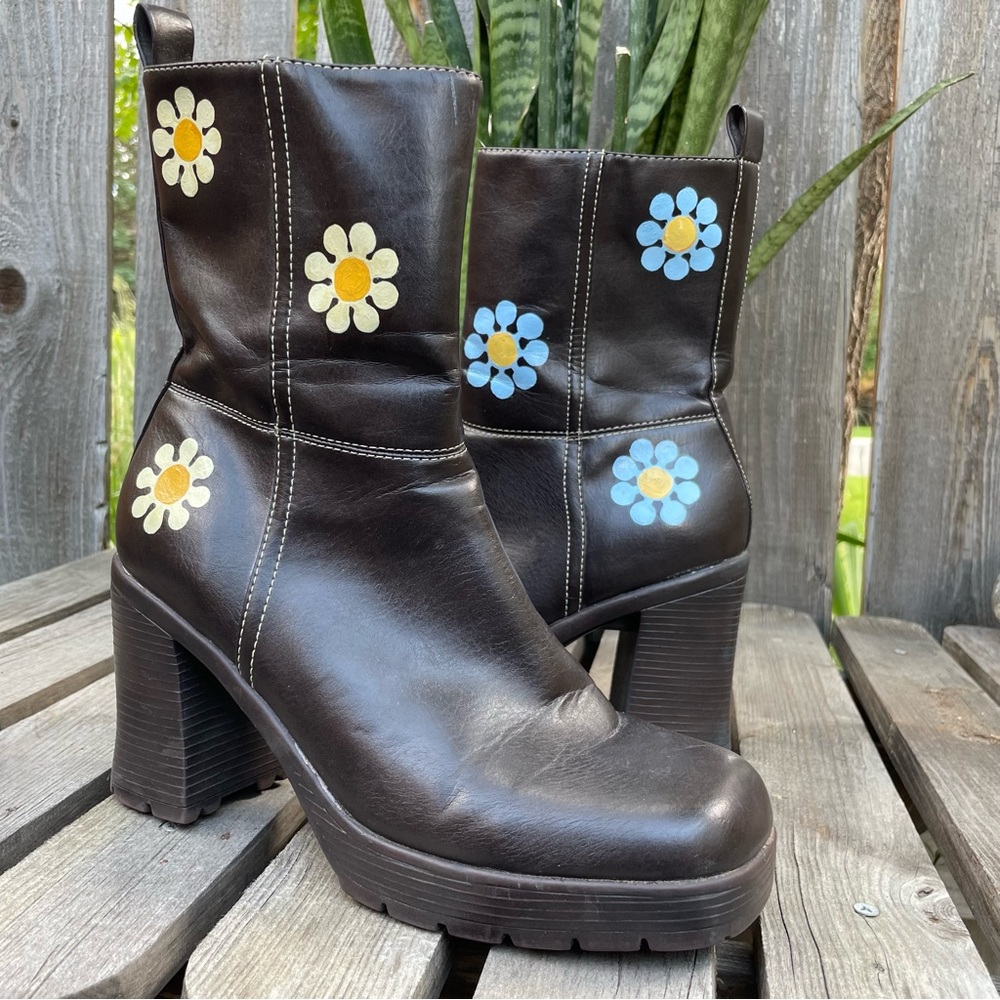 Hand Painted Gogo Boots